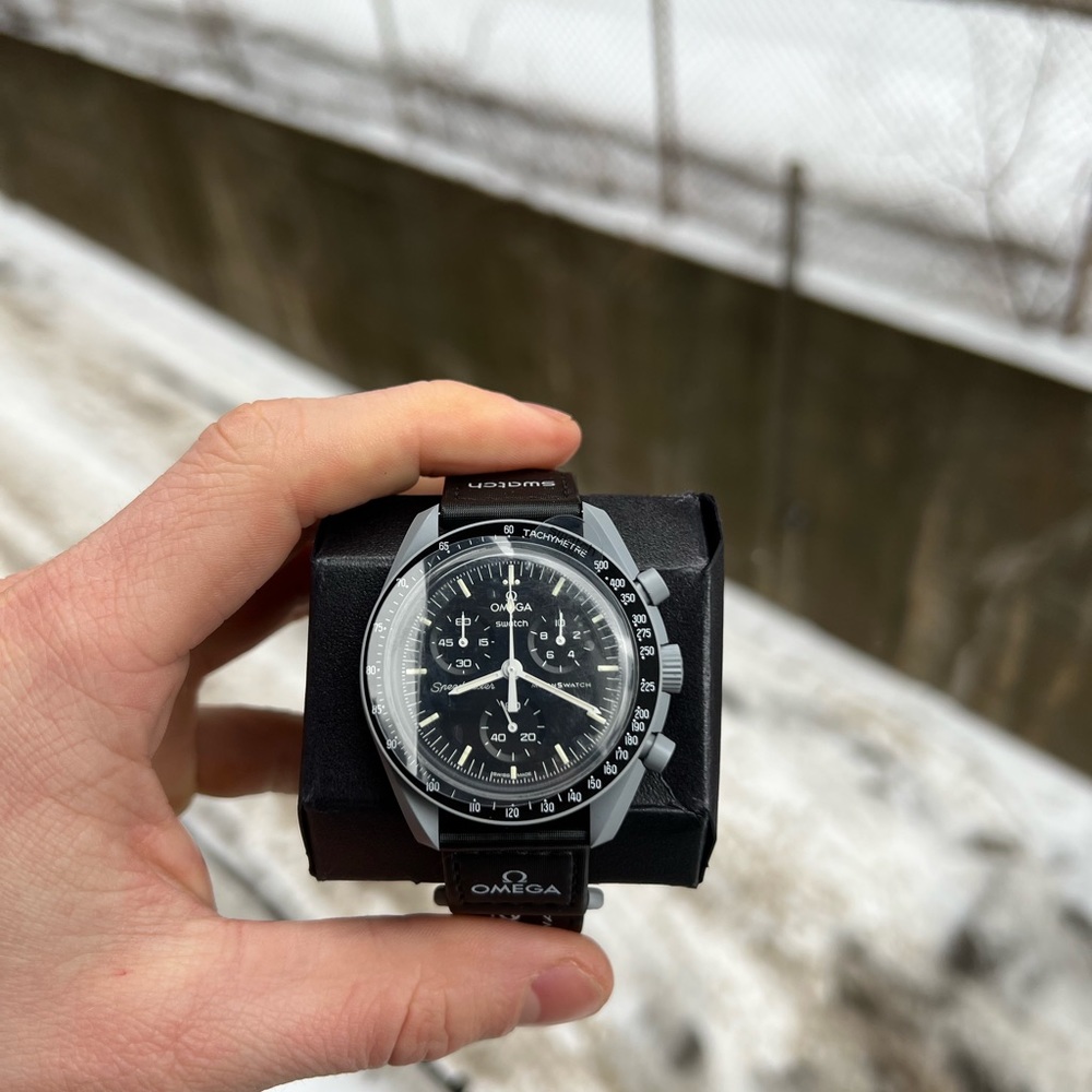 Swatch x Omega Moonswatch Mission To The Moon - Picture 1 of 6